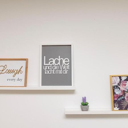 Beautiful 2-Bedroom Apartment Near Schoenbrunn ウィーン エクステリア 写真