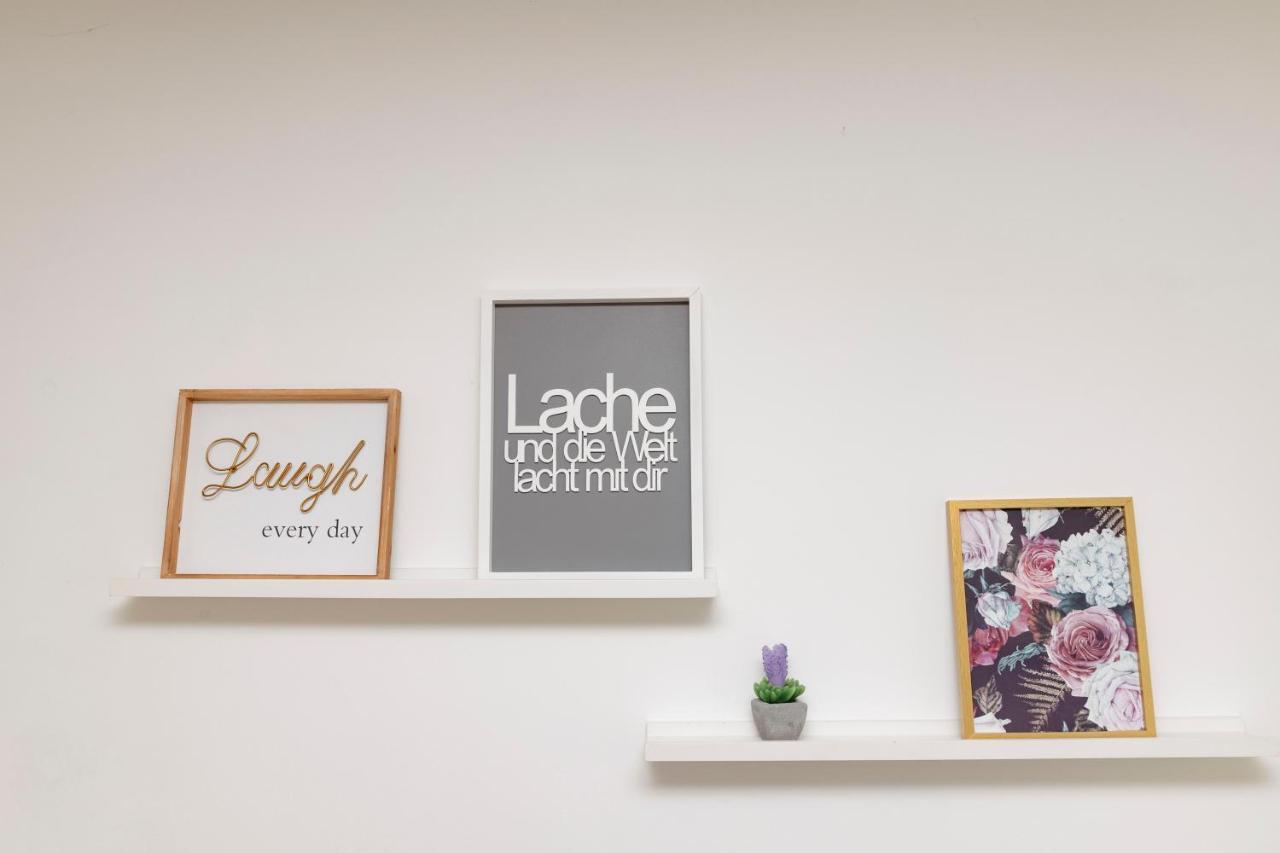 Beautiful 2-Bedroom Apartment Near Schoenbrunn ウィーン エクステリア 写真