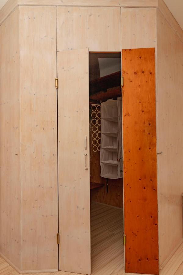Beautiful 2-Bedroom Apartment Near Schoenbrunn ウィーン エクステリア 写真