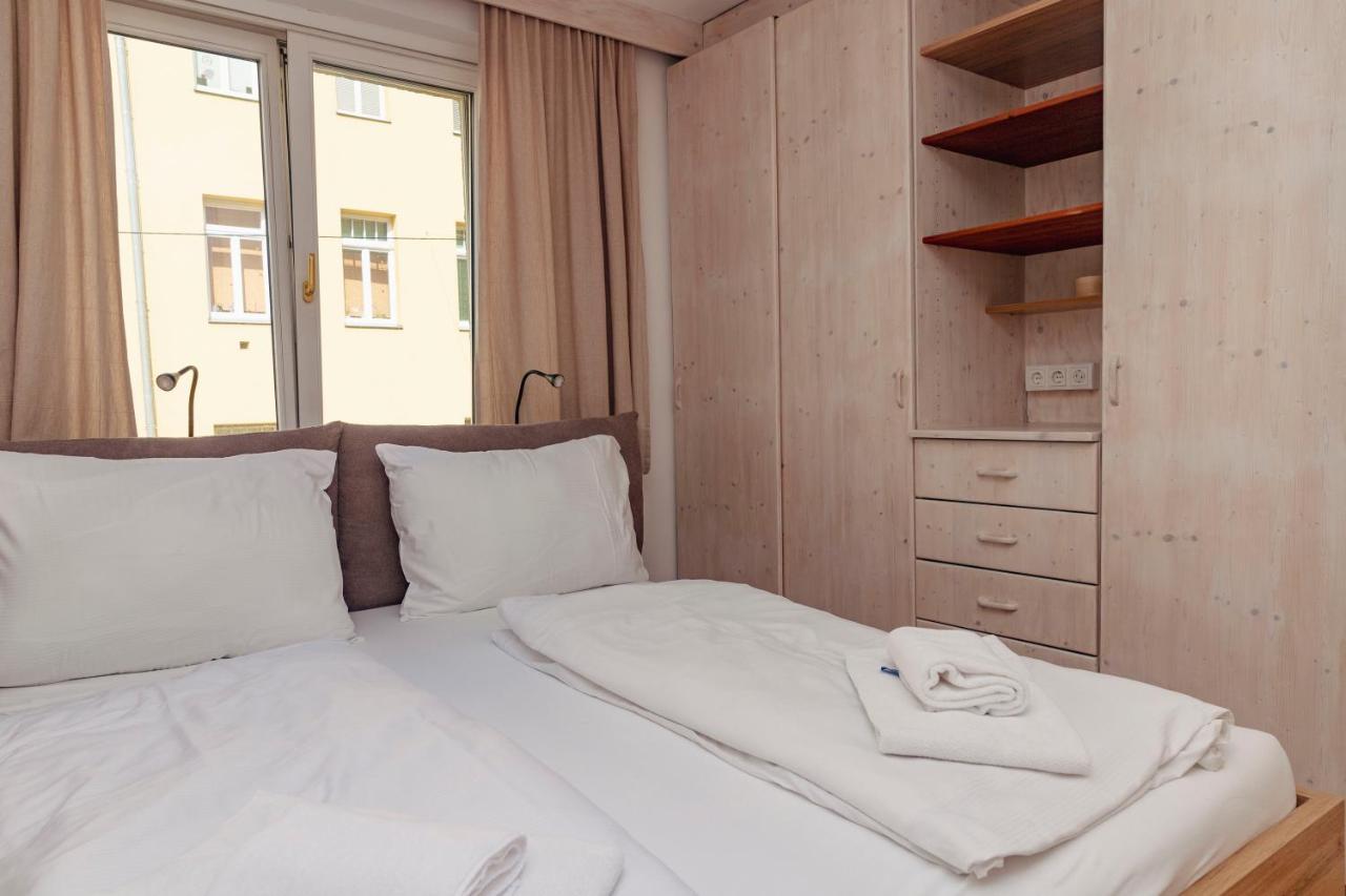 Beautiful 2-Bedroom Apartment Near Schoenbrunn ウィーン エクステリア 写真